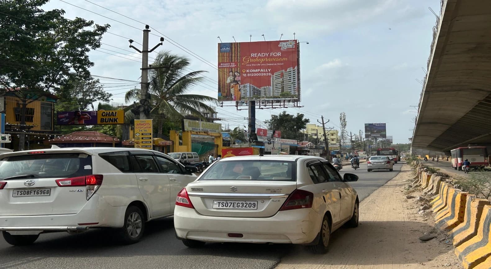 Kompally x Road Unipole Front