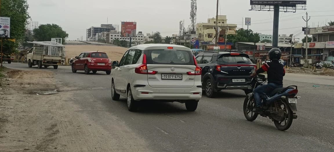 Kompally x Road Unipole Back