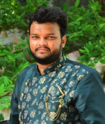 Rakesh, Marketing Director at AdChowk